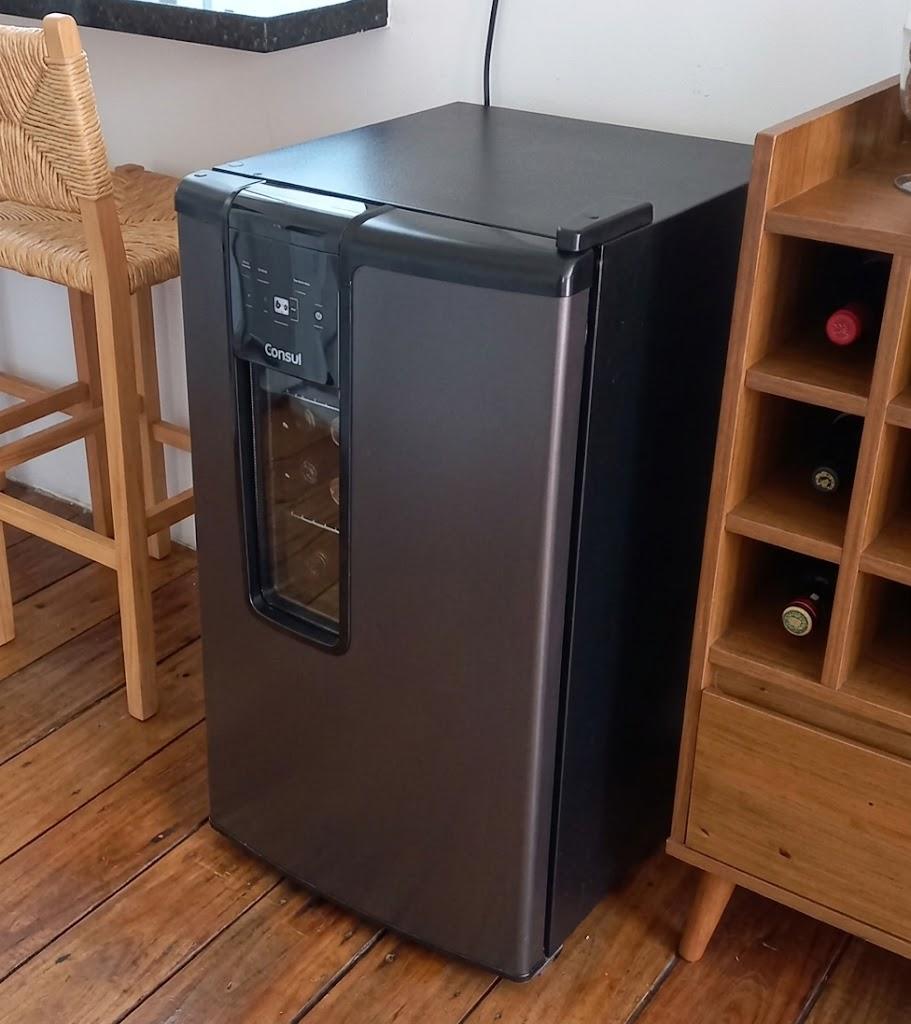 cervejeira slim porta de vidro